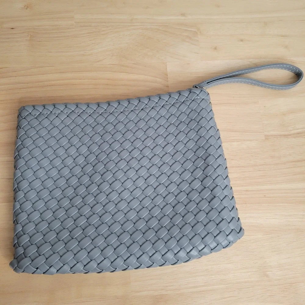 Rachel Zoe Gray Woven Textured Faux Leather Wristlet Clutch Bag‎